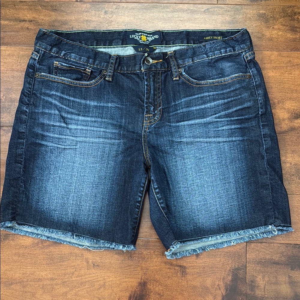 Women’s Lucky Brand Dark Blue Denim Abbey Shorts w/Frayed Hem - Size 12/31, EUC
